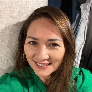 Meet your Posher, Raquel